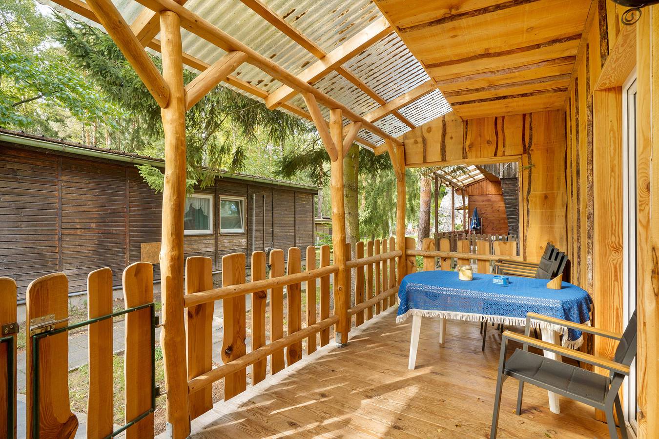 Bungalow '19 - Finnhütte' con terrazza privata e giardino in comune in Niesky, Oberlausitz Niederschlesien