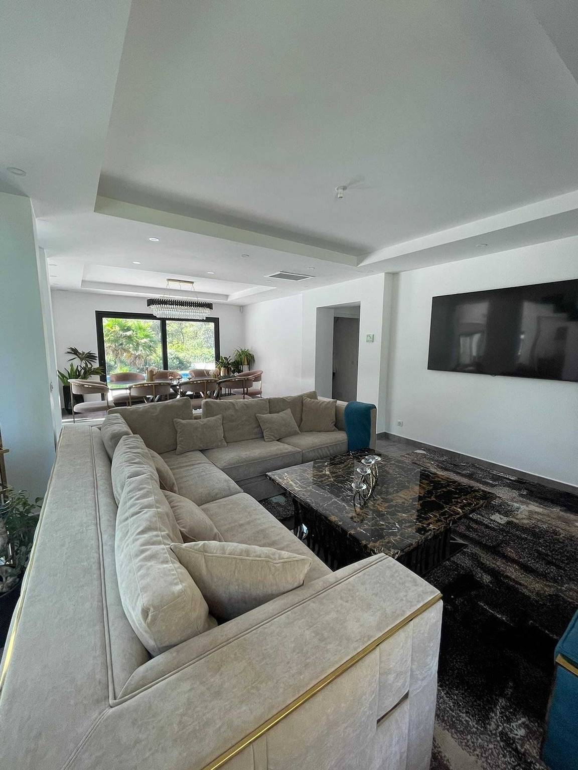 Amplia villa con piscina privada en Nîmes in Nimes, Region de Nimes