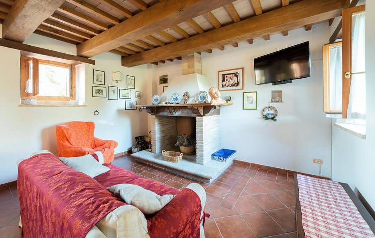 Ferienhaus für 6 Personen mit Pool in Pievebovigliana, Valfornace