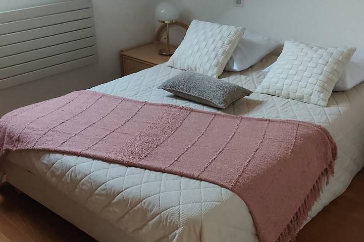 Location de vacances pour 15 personnes, avec jardin à La Ferté-Saint-Cyr - 2