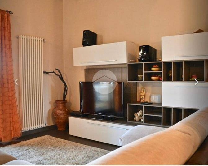 Villa per 5 persone, con panorama e giardino nonché piscina e vista lago a Padenghe sul Garda