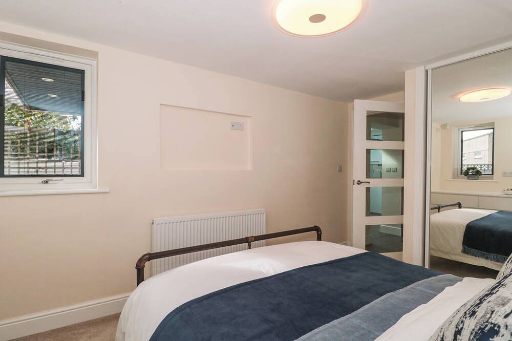 Minime, pet friendly, with a garden in Weston-Super-Mare in Weston-Super-Mare, North Somerset