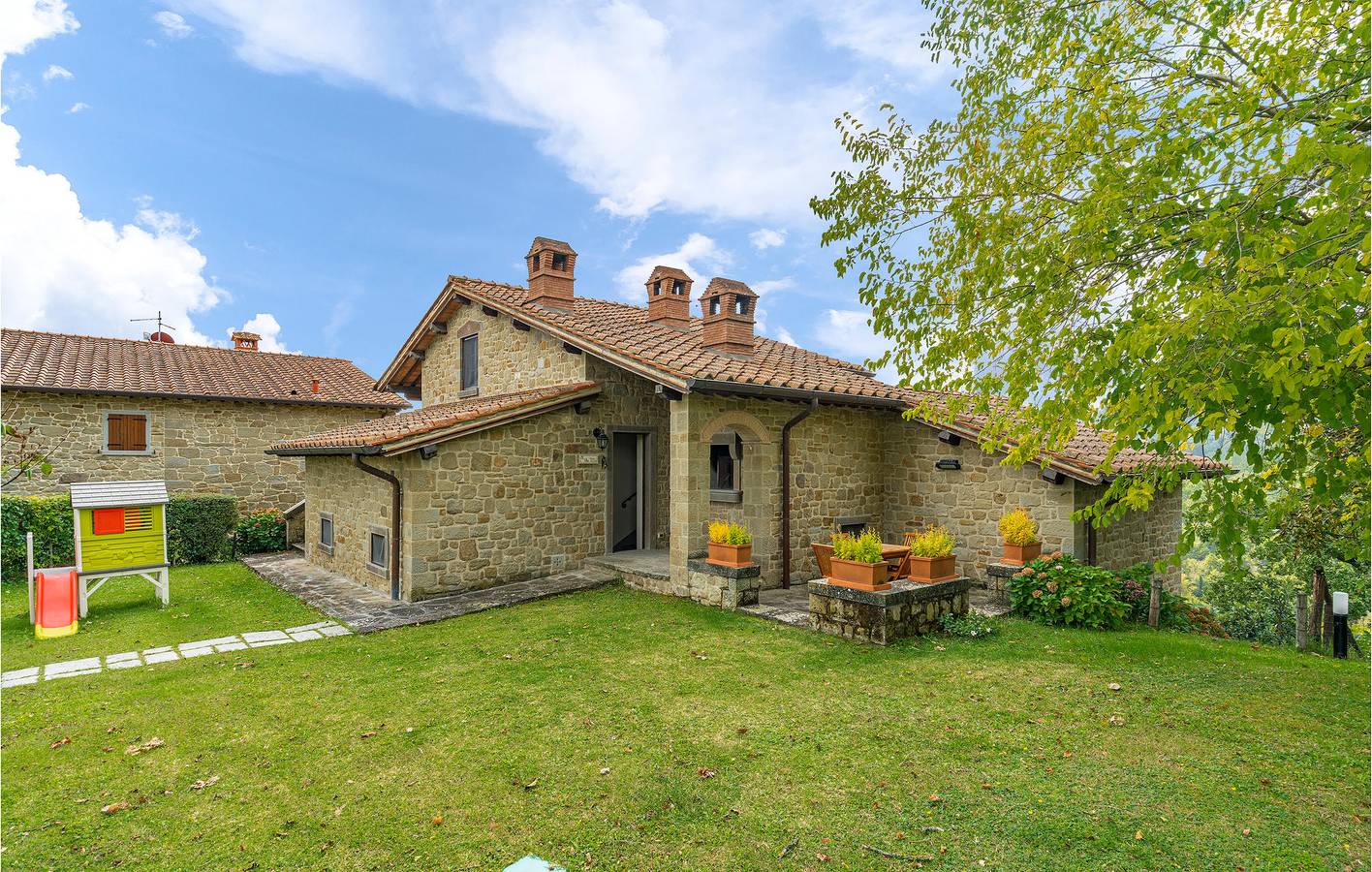 Rückzugsort am Pool mit Parkplatz und WiFi - 2 km nach Ortignano Raggiolo in Poppi, Casentino