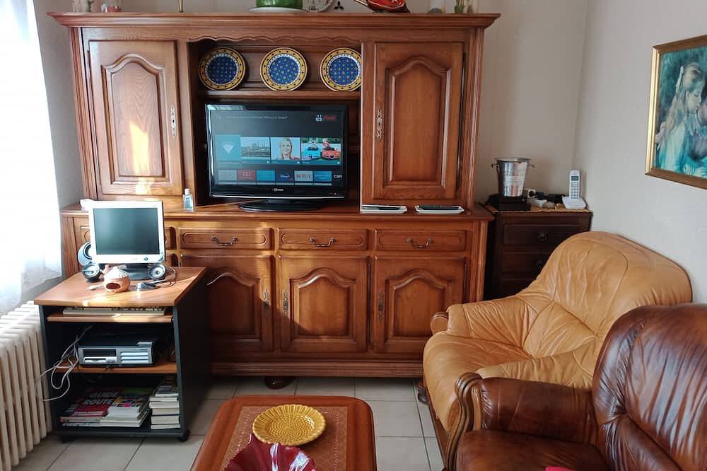 Holiday Home \"complète\" with Balcony & Wi-Fi in Montluçon, Montluçon region