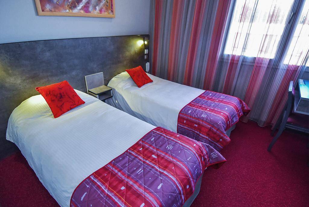 Hôtel pour 2 personnes avec piscine in Gap, Parc national des Écrins