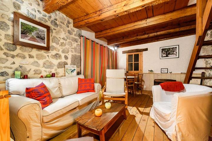 Location de vacances pour 6 personnes, avec jardin et vue, adapté aux familles à Saint-Pierre-de-Chartreuse - 4