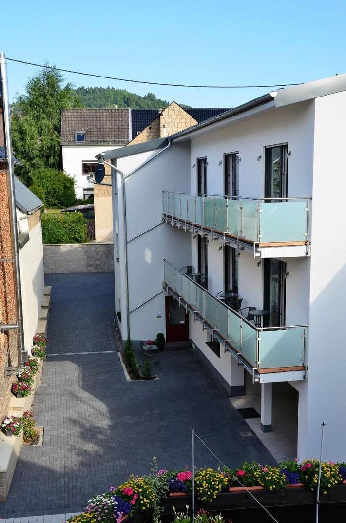 Ferienwohnung für 2 Personen, mit Balkon in Ettringen
