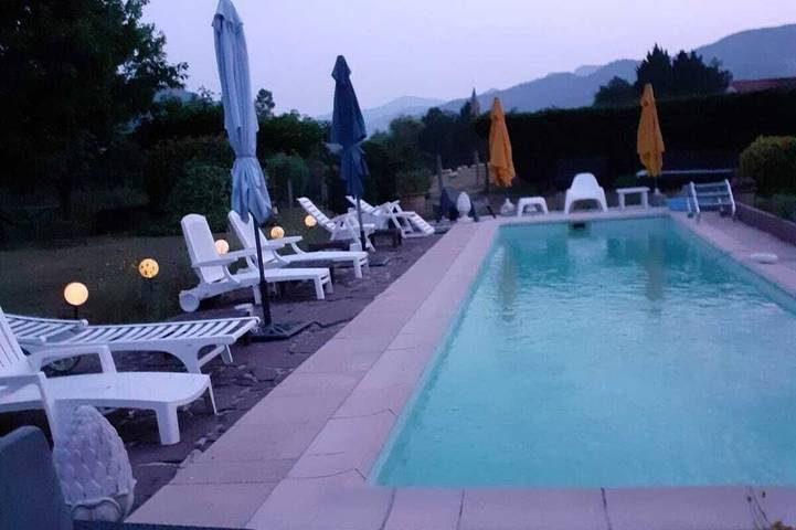 Location de vacances pour 2 personnes, avec Terrasse et Jardin au Pays basque