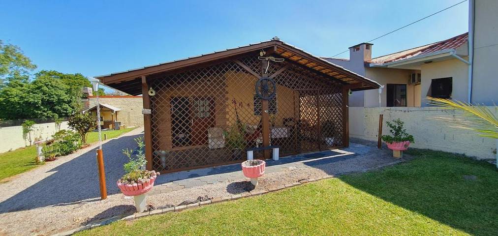 Casas e apartamentos de temporada para 6 pessoas, com jardim e vista em Capivari
