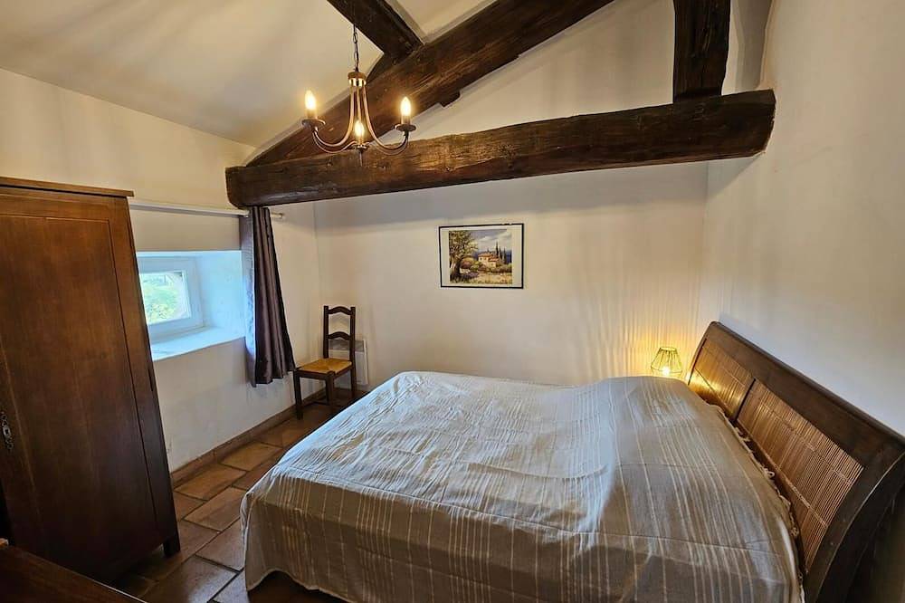 Entire apartment, Domaine de Bagard - Gîte la Magnanerie 54m² 4/7 pers Terrace in Sauve, Le Vigan region