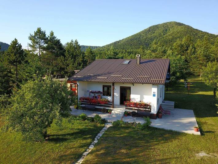 Ferienhaus für 7 Personen, mit Pool und Garten an den Plitvicer Seen - 2