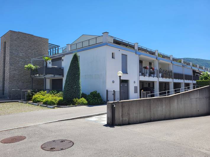 Ferienwohnung für 4 Personen, mit Balkon und Terrasse in Caslano