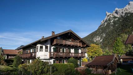 Ferienwohnung für 3 Personen, mit Balkon im Mittenwald