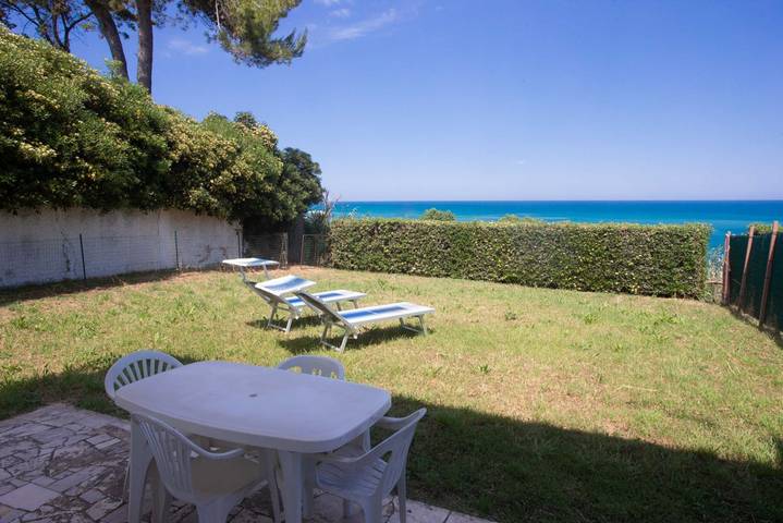 Appartamento per 6 persone, con Giardino a Marcelli
