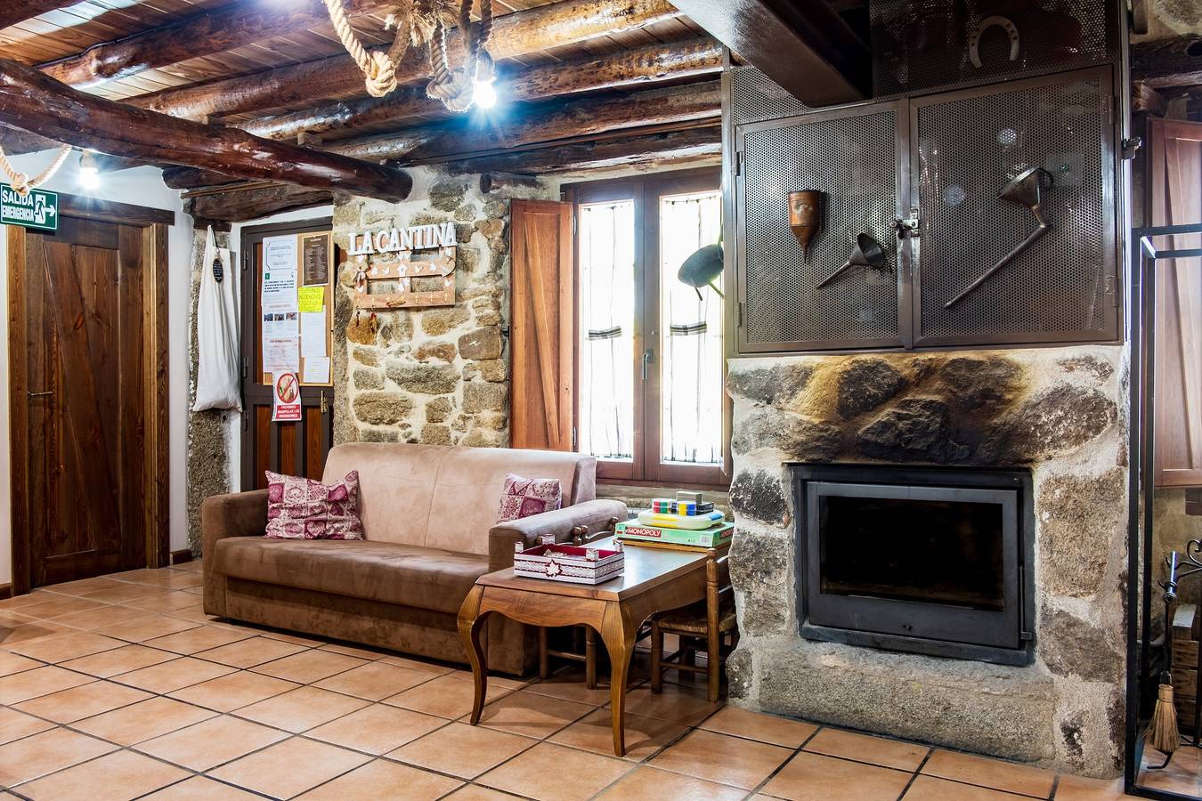 Casa de vacaciones 'La Cantina' con vistas a la montaña in Villar de Corneja, Provincia de Ávila