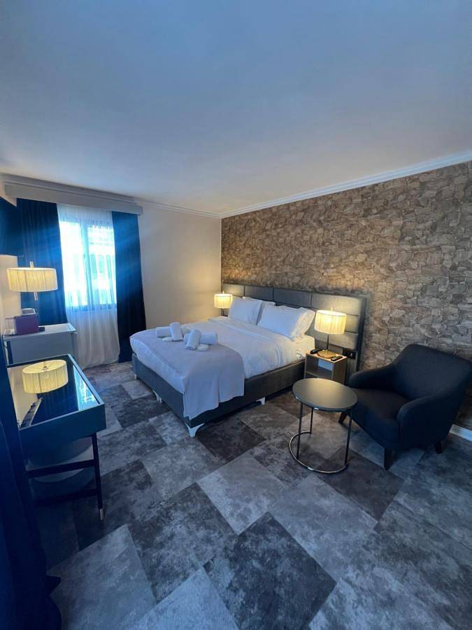 Hotel für 2 Personen, mit Balkon und Ausblick - 1