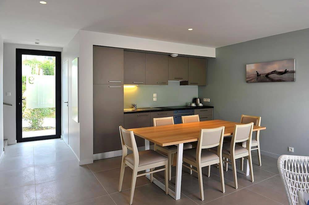 Villa for 6 people 300m from the beaches for 6 people in La Palmyre, Les Mathes