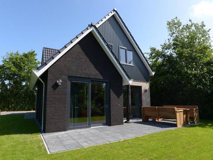 Villa voor 8 personen, with tuin and terras as well as sauna, met huisdier op Texel