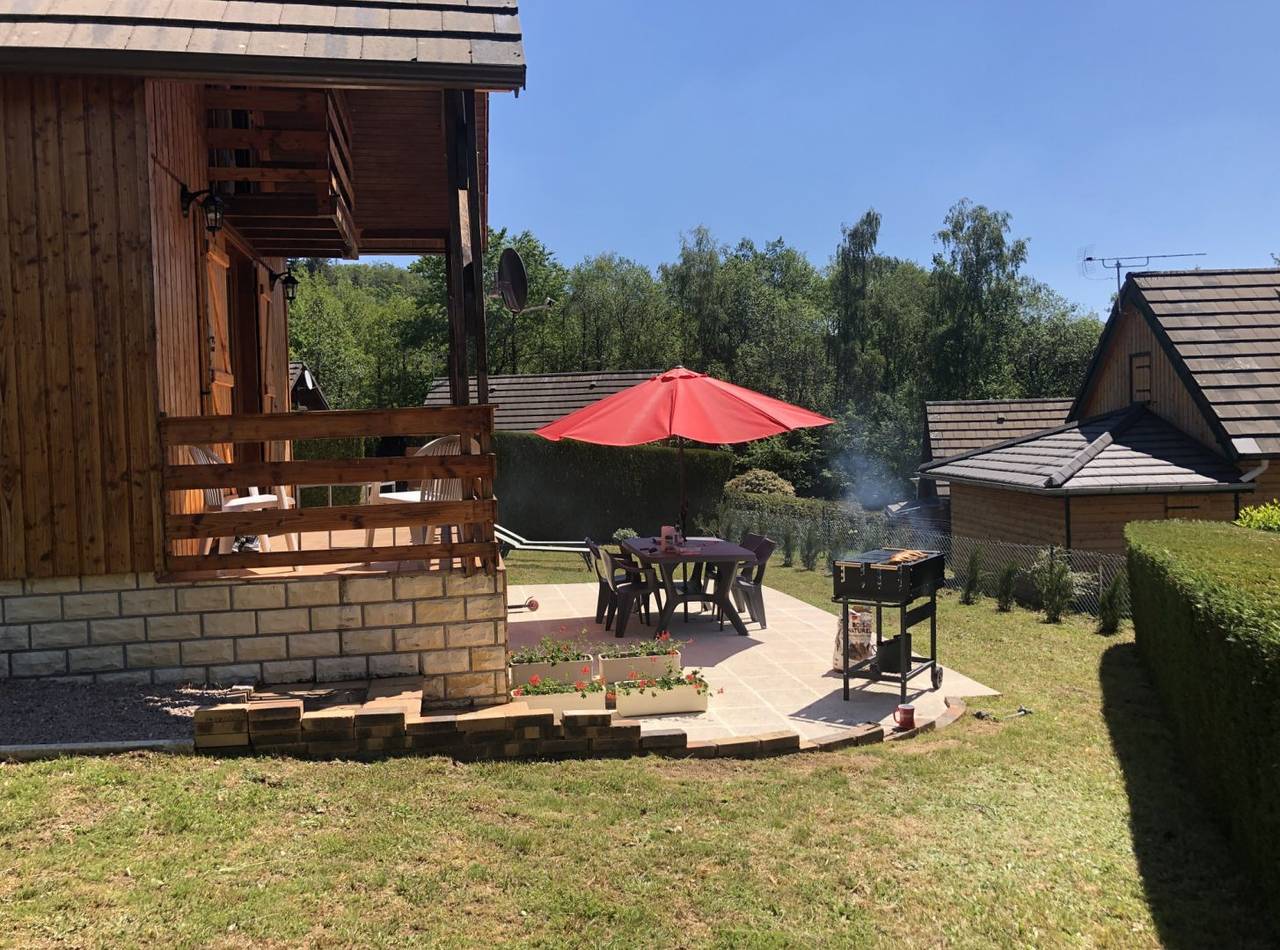 Chalet au bord du Lac des Settons - Morvan in Lac des Settons (Montsauche-les-Settons), Montsauche-les-Settons