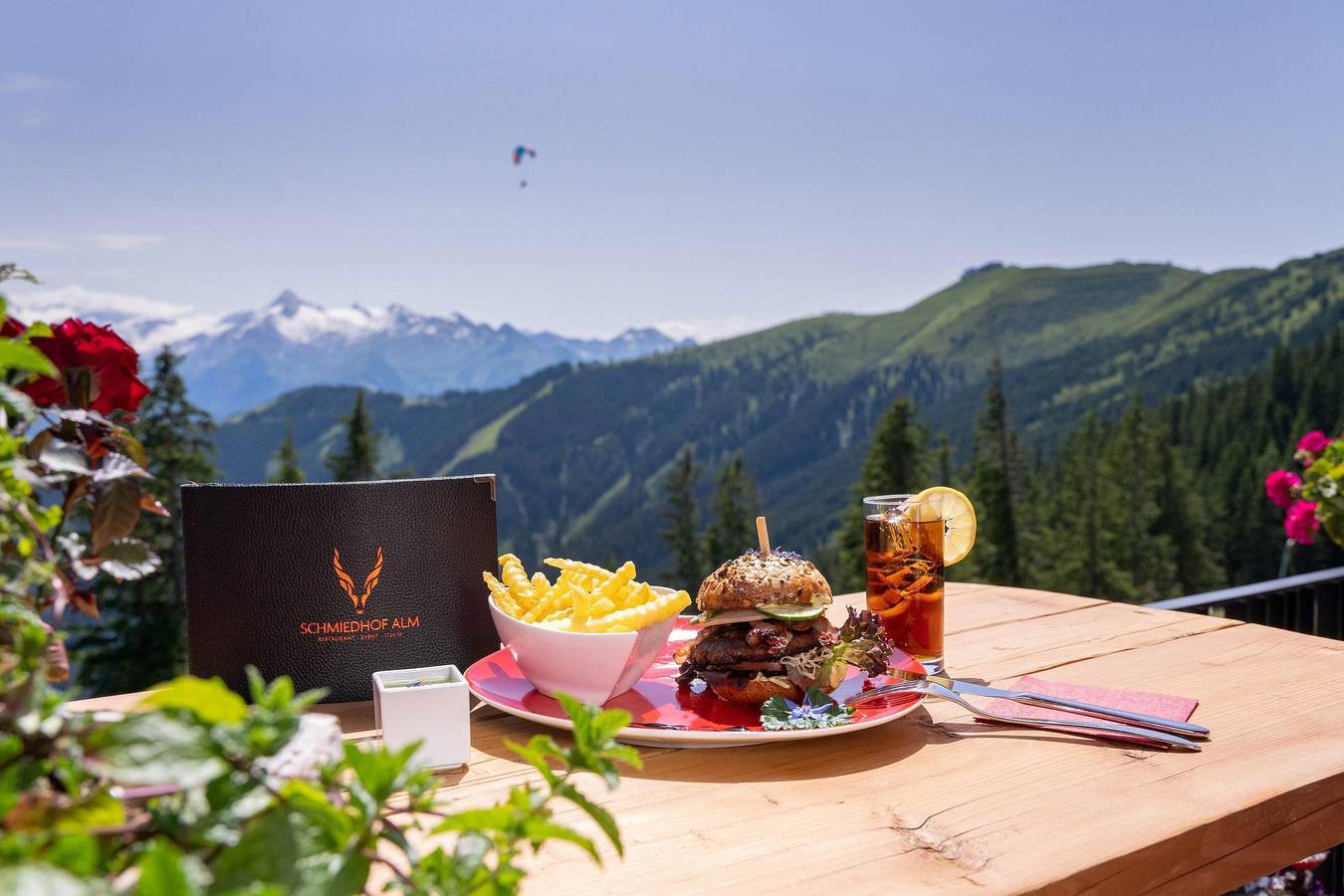 Ganze Ferienwohnung, Doppelzimmer mit Frühstück&amp;Abendessen in Zell am See, Kitzbüheler Alpen