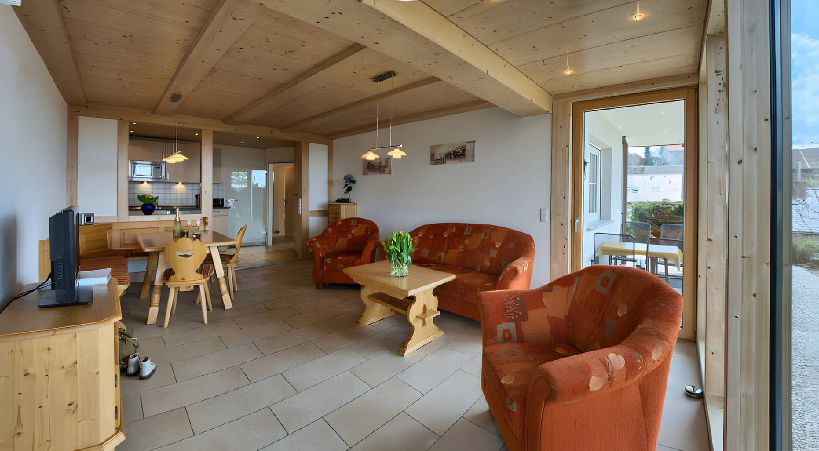 Ganze Wohnung, Ferienwohnung 'Schwalbe' mit Bergblick, privater Terrasse und Wi-Fi in St. Märgen, Südschwarzwald
