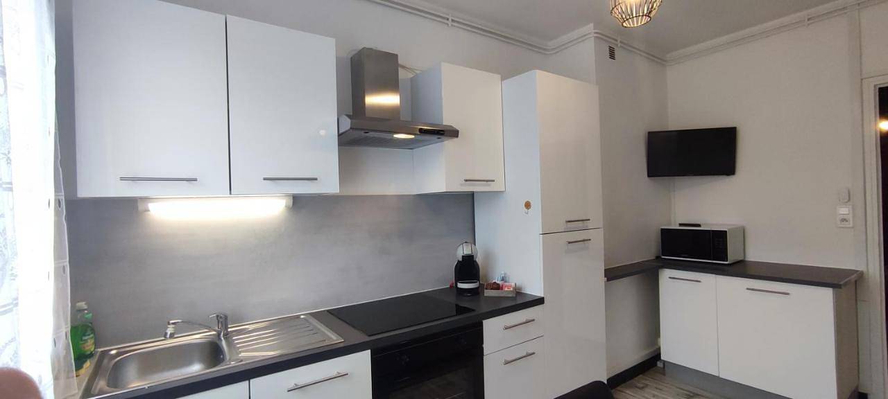 Appartement entier, Appartement 4 personnes, 2 ch, parking gratuit et facile in Montceau-les-Mines, Région de Chalon-sur-Saône