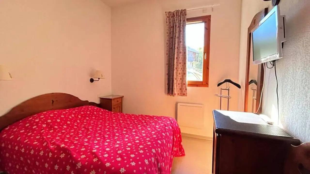 Entire holiday apartment, Holiday apartment for 7 people in Vallouise-Pelvoux, Écrins National Park
