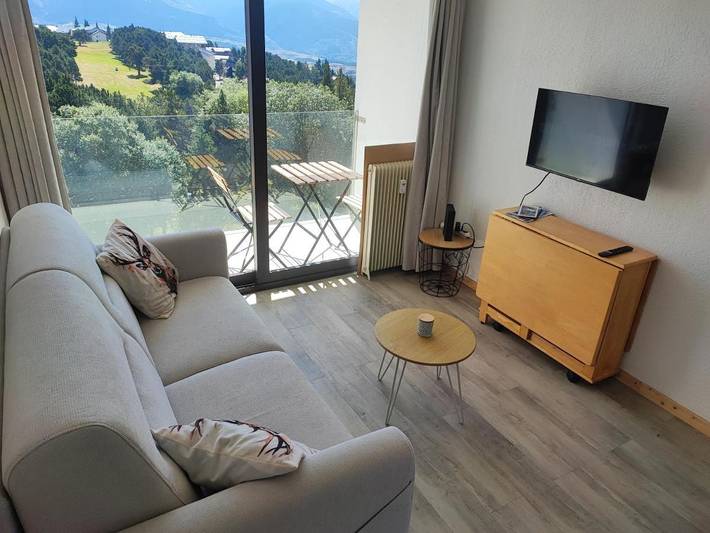 Gîte pour 4 personnes, avec balcon et vue à Égat - 3