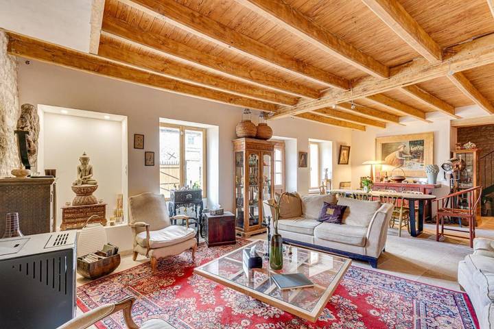 Location de vacances pour 2 personnes, avec vue ainsi que jardin et piscine à Faye-la-Vineuse - 3