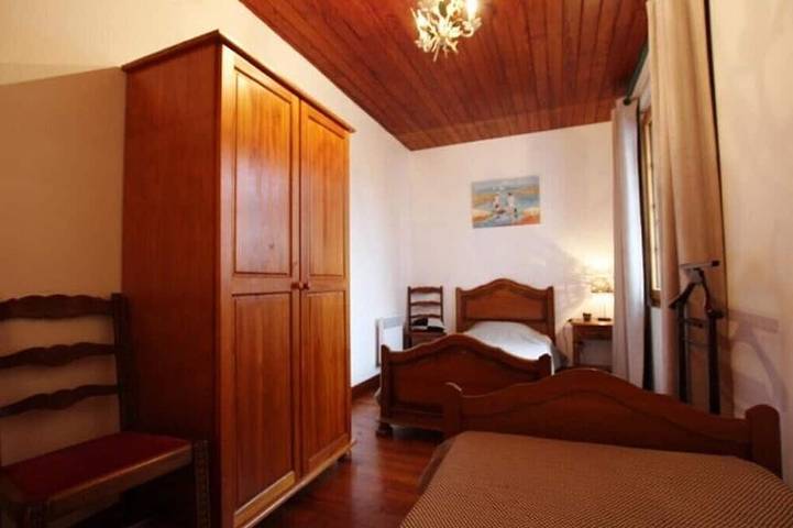 Gîte pour 4 personnes, avec jardin ainsi que terrasse et jacuzzi à Saint-Étienne-de-Baïgorry - 3