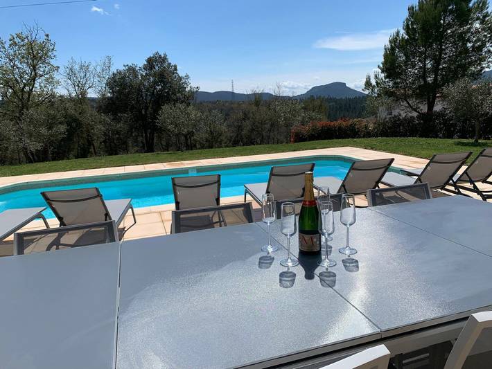Gîte pour 10 personnes, avec piscine à Saint-Paul-en-Forêt