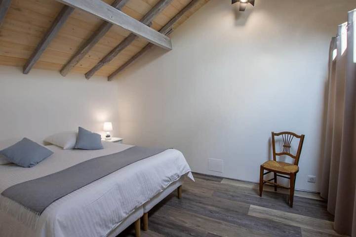 Gîte pour 9 personnes, avec piscine et jardin à Agonac - 3