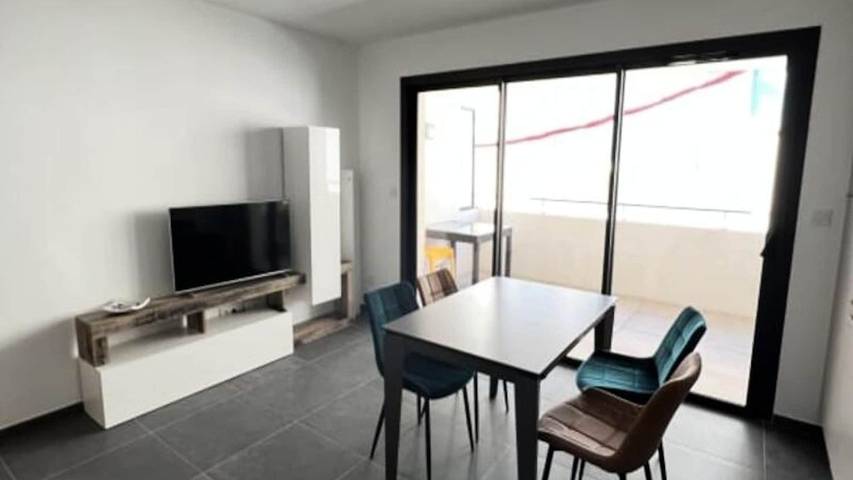 Gîte pour 5 personnes, avec terrasse dans Le Vieux Phare Du Grau Du Roi - 4