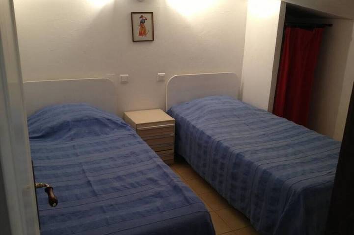 Gîte pour 13 personnes, avec jardin à La Bastide-des-Jourdans - 2