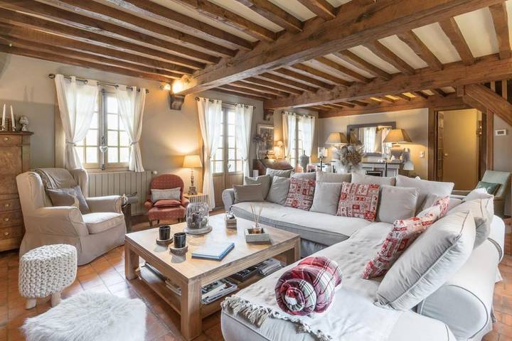 Location de vacances pour 6 personnes, avec jardin ainsi que piscine et vue à Manerbe - 2