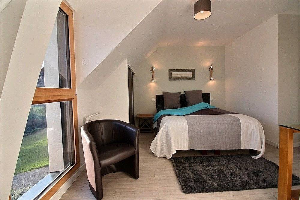 Grande Maison D'architecte à 400 m de la mer in Plougrescant, Pink Granite Coast