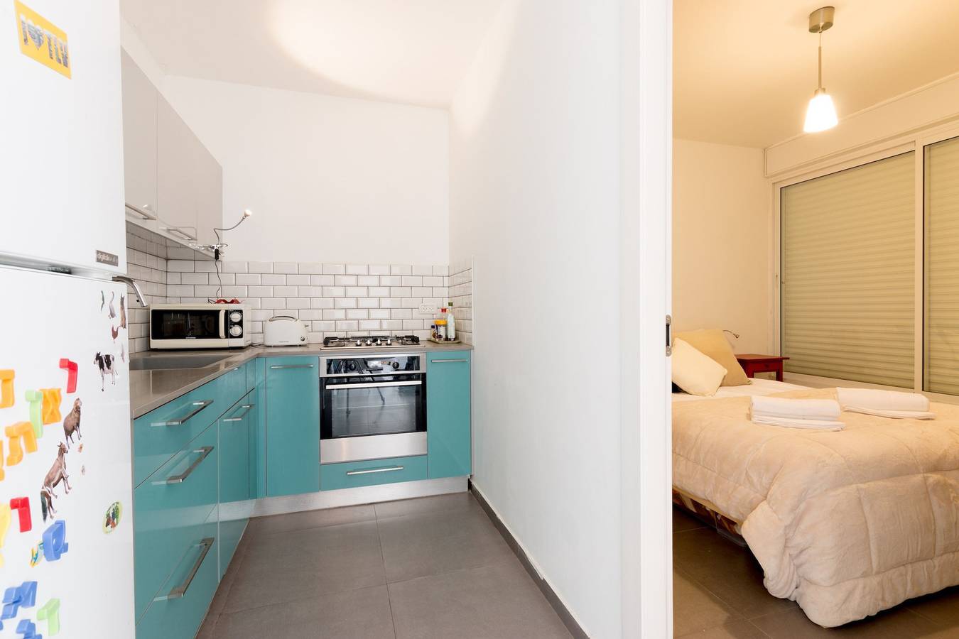 Entire apartment, Bright 2Br in Hype Neighborhood by Feelhome in Tel Aviv, Tel Aviv District
