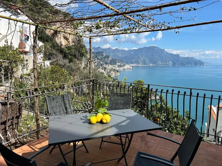 Casa vacanza per 4 persone, con giardino e panorama, adatto a famiglie con bambini - 1