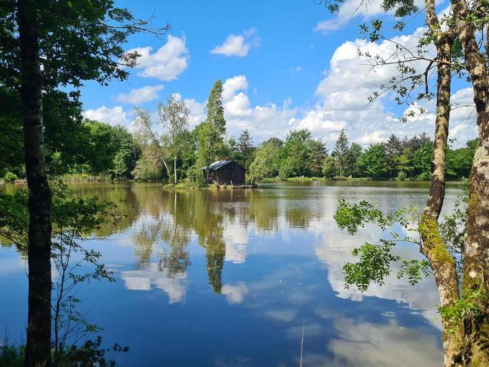Location de vacances pour 6 personnes, avec Terrasse et Jacuzzi ainsi que Jardin et Sauna à Bressuire - 2