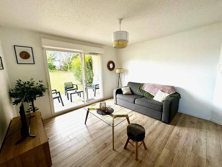 Gîte pour 4 personnes, avec jardin et terrasse à Ploumagoar - 2