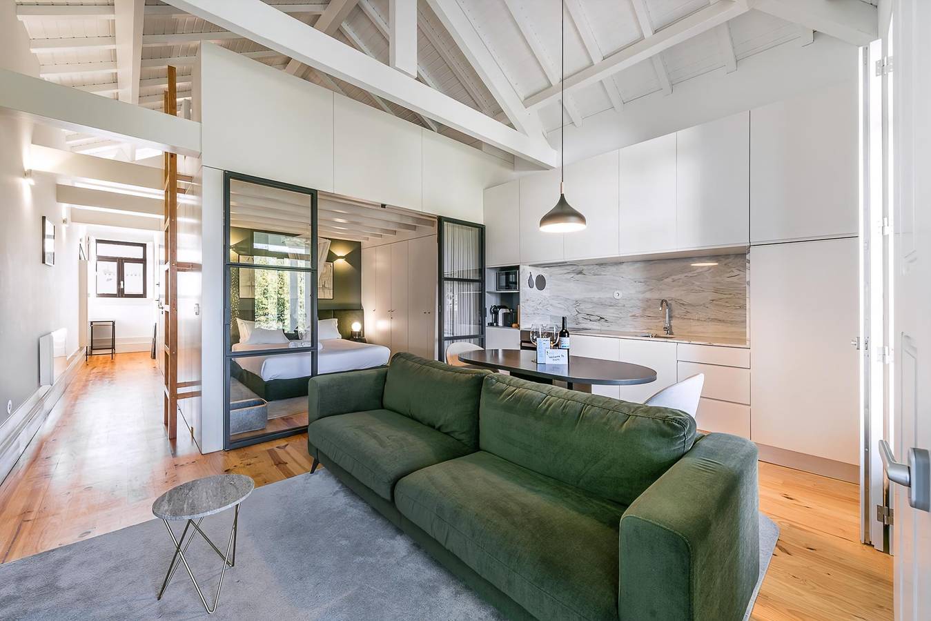 Geheel appartement, Vakantieappartement voor 4 personen met balkon in Cedofeita, Porto