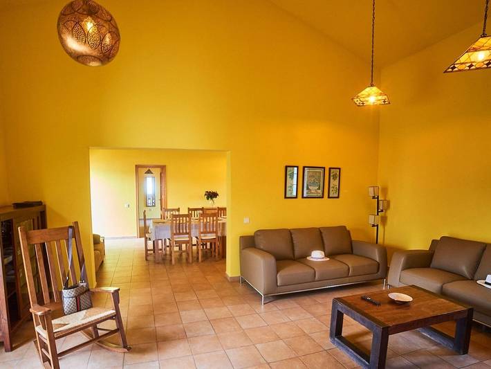 Location de vacances pour 10 personnes, avec terrasse et piscine à Villaverde - 2