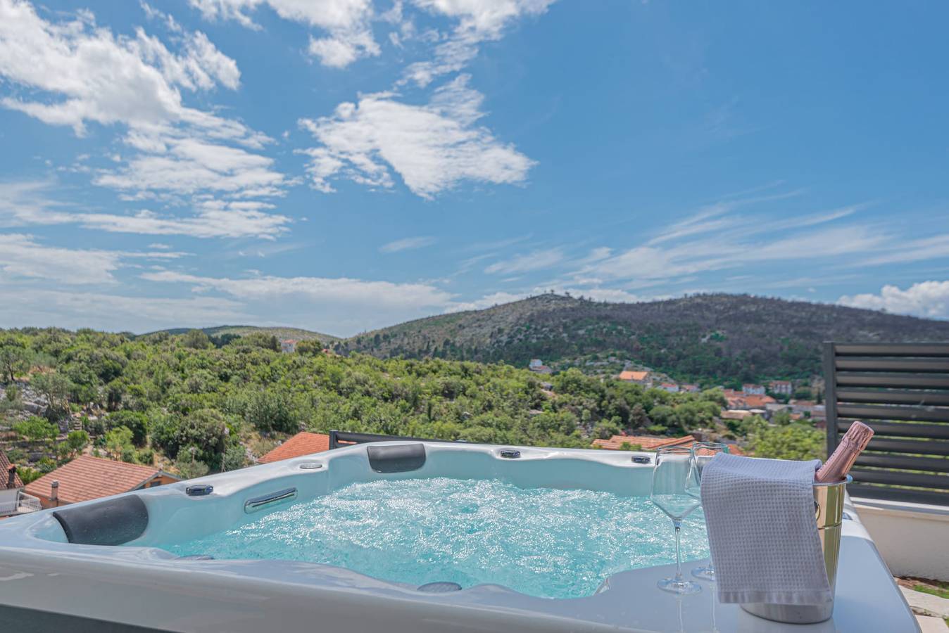 Villa Šimun in Raslina, Šibenik-Knin