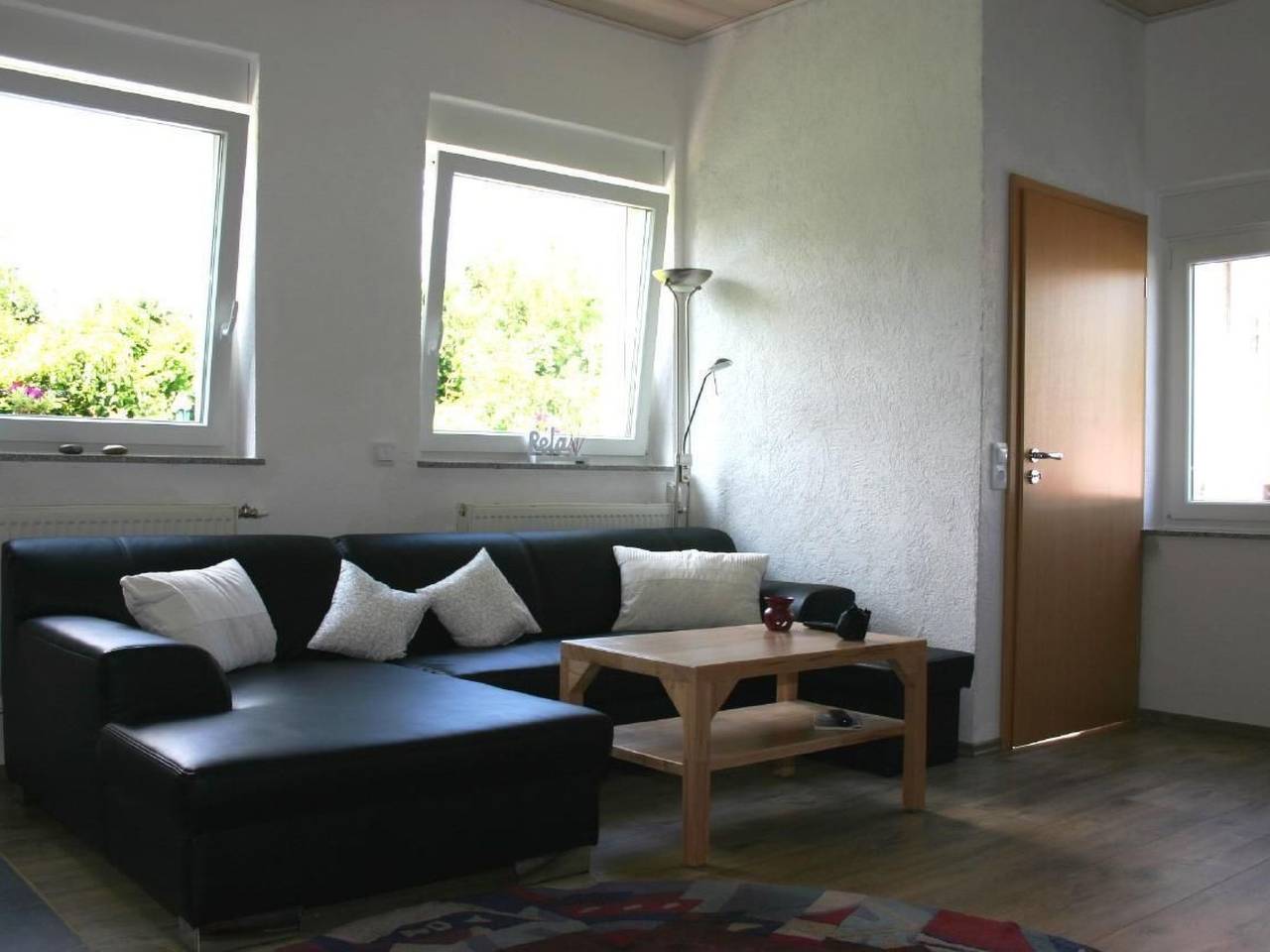 Ganze Wohnung, Helle Ferienwohnung in Mehren mit Eigenem Garten in Mehren, Vulkaneifel