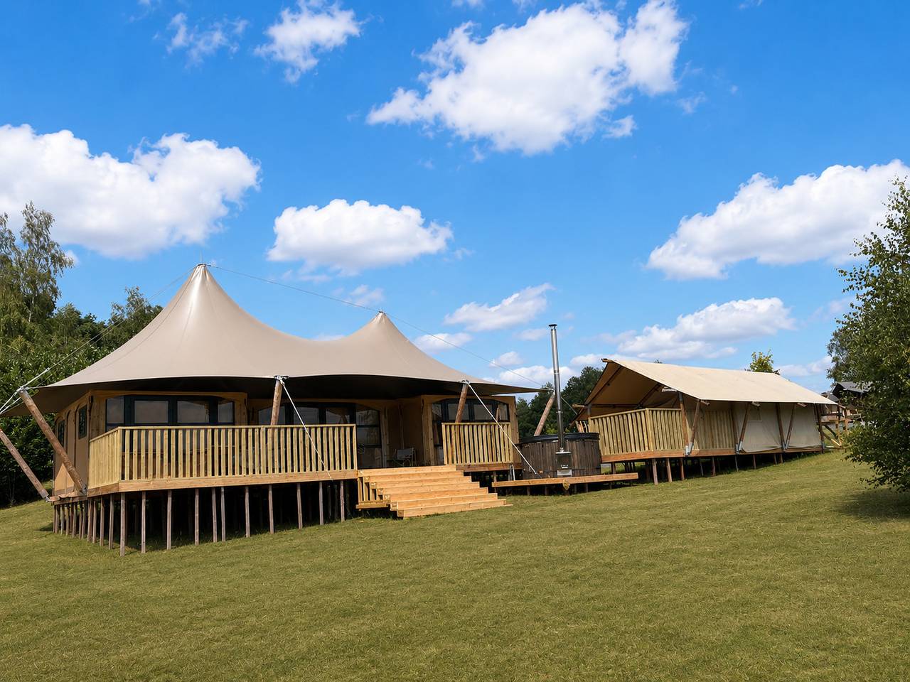 Wb Resort Gmbh — Glamfield Lodge Deluxe met hottub | 4 Pers. in Wilsum, Landkreis Grafschaft Bentheim