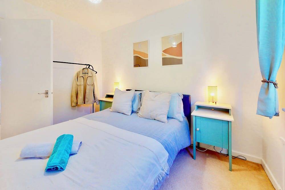 Geheel appartement, Spacious 2 Bed Ground Floor Apartment with Parking 2 Mins to Town Centre in Royal Tunbridge Wells, Kent