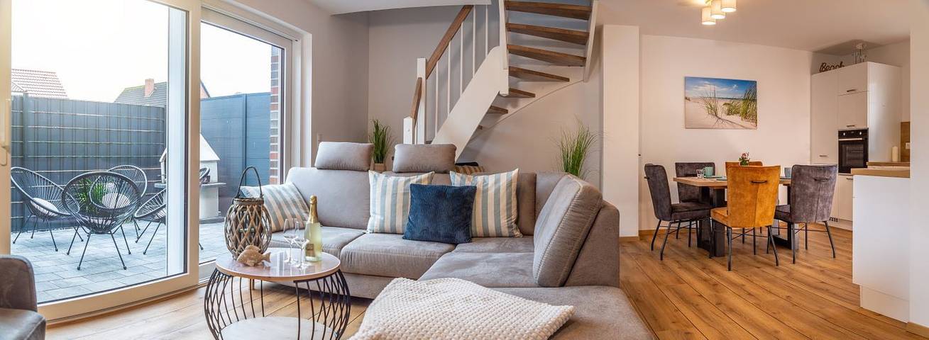 Ferienhaus für 5 Personen, mit Balkon/Terrasse und Sauna sowie Terrasse in Carolinensiel - 2