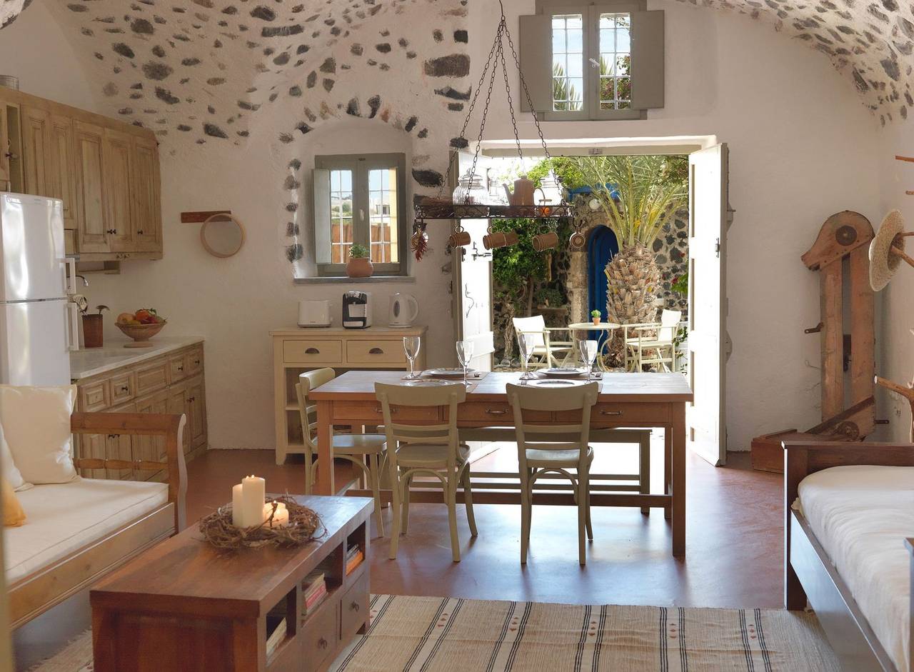 Villa for 3 People in Santorini, Cyclades