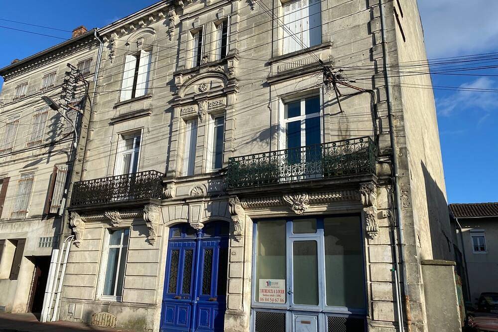 Entire apartment, Le Petit Cognac 3 stars in Cognac, Charente