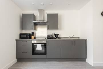 Apartment for 2 People in Bradford, West Yorkshire, Photo 2
